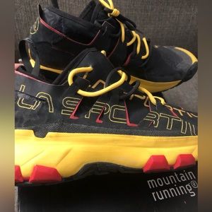 Women’s La Sportiva mountain running sneakers